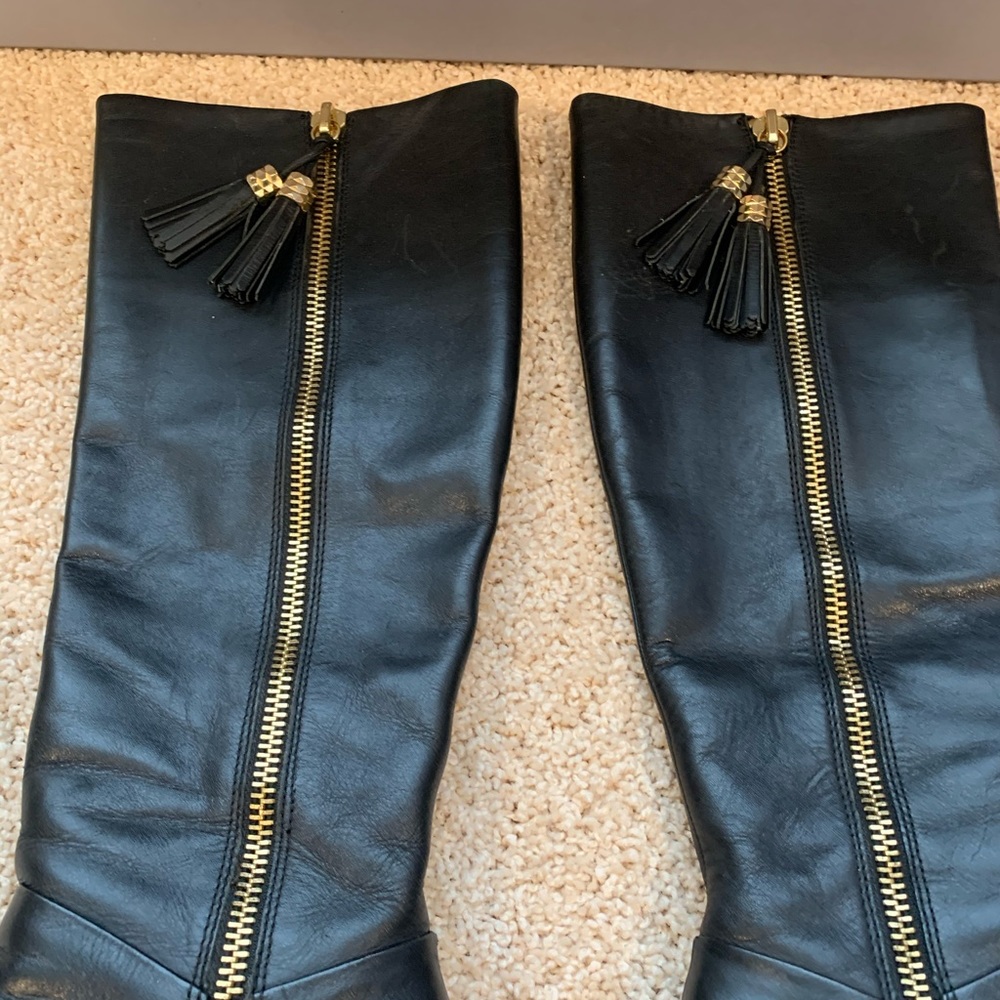 Boots - Picture 4 of 6